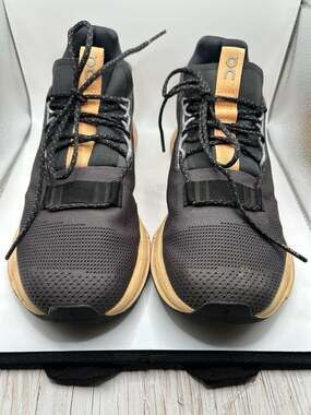 On Cloudnova Women's Running Shoes in Eclipse/Savannah Size US 8.5